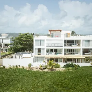amazing-ocean-front-2-bedroom-apartment.greaterantilleshotels.net/